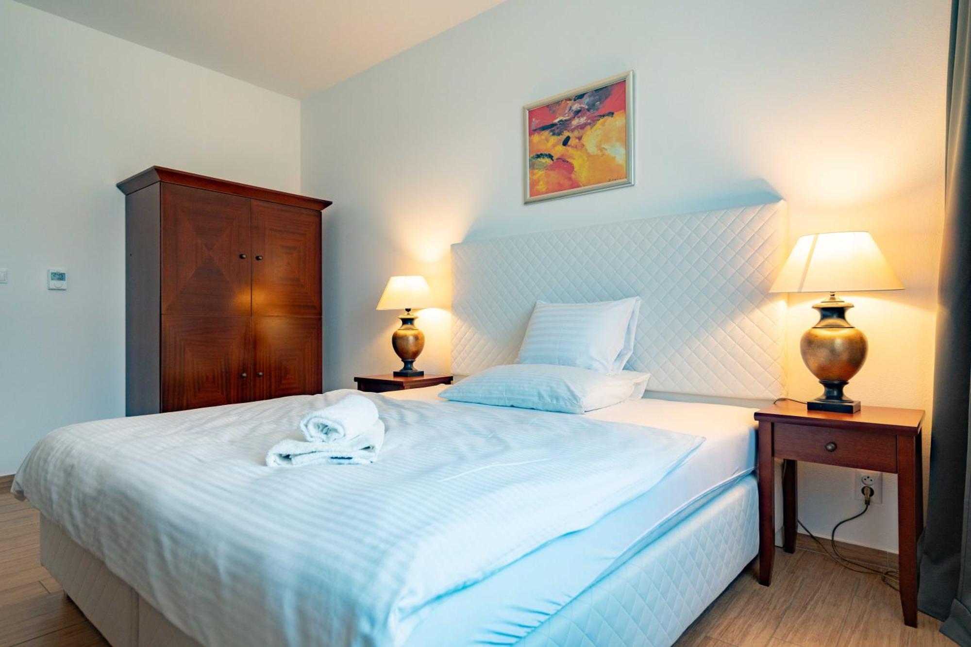 Hotel Volf Přeštice Extérieur photo