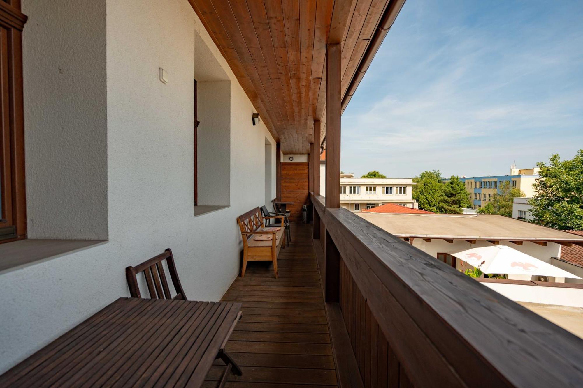 Hotel Volf Přeštice Extérieur photo